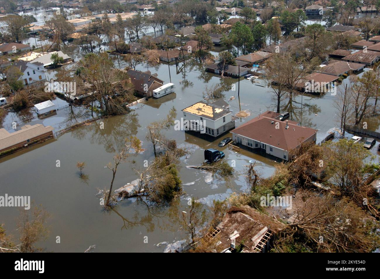 Hurricane Katrina, New Orleans, LA, September 2, 2005 -- Neighboorhoods ...