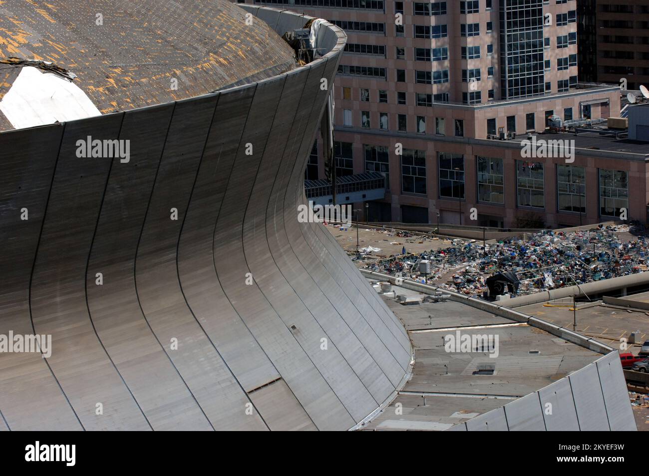 Superdome hurricane katrina hi-res stock photography and images - Alamy