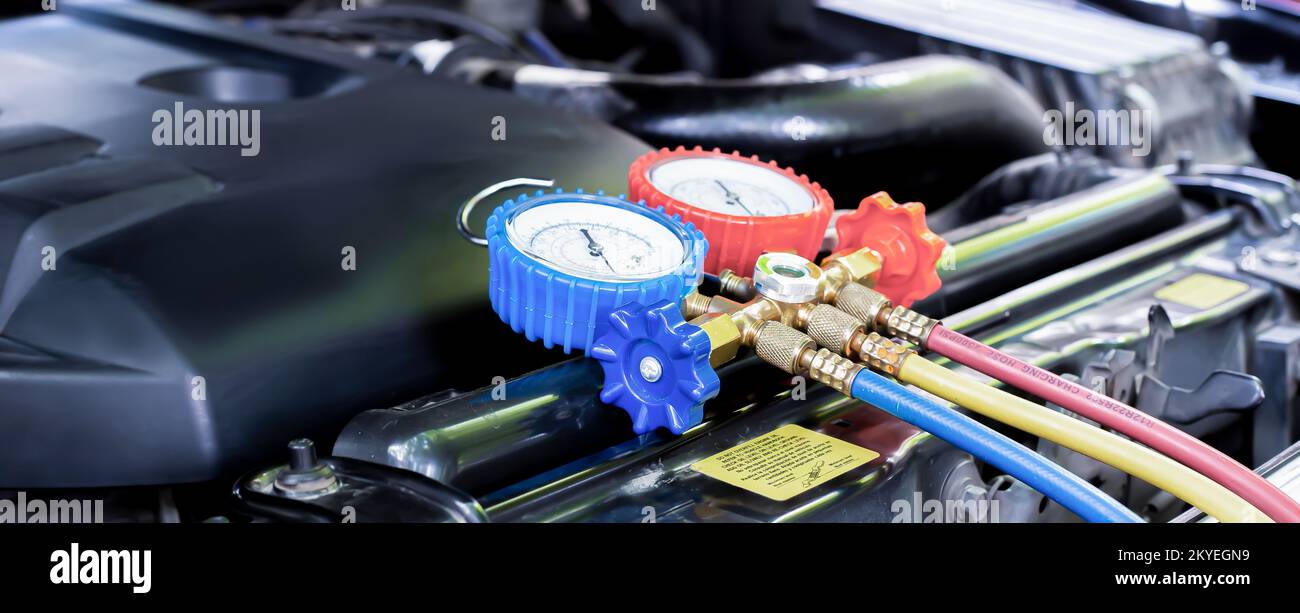 air conditioner check service, leak detection, fill refrigerant Stock