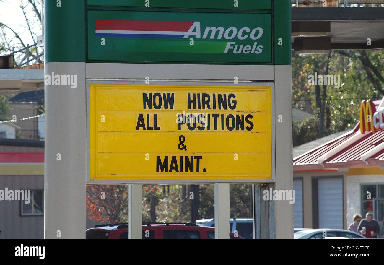 Gulf gas station sign hires stock photography and images Alamy