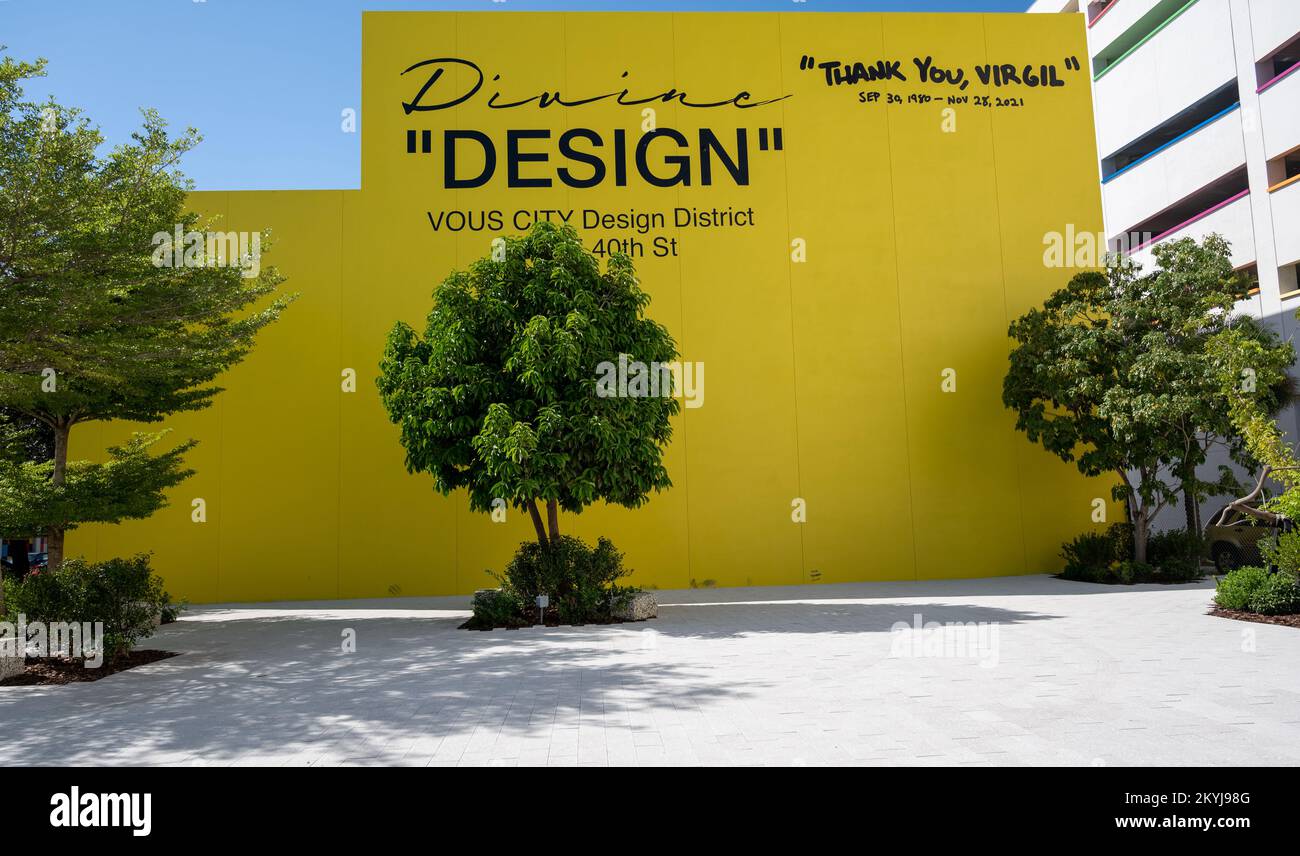 Design district miami street hi-res stock photography and images - Alamy