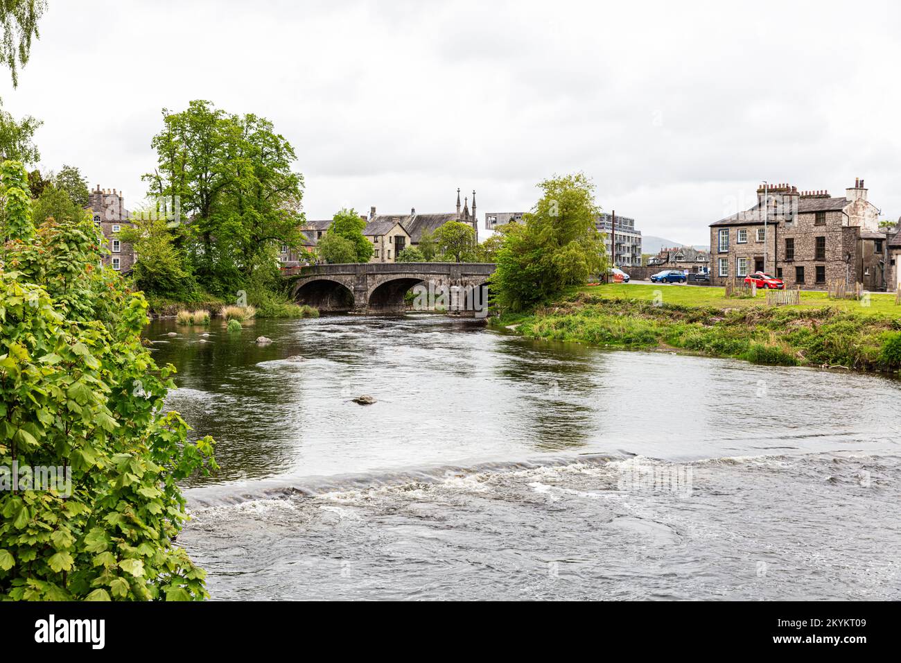 Kendal, Kendal town, Cumbria, UK, River Kent, River Kent Kendal, River Kent bridge, river Kent
