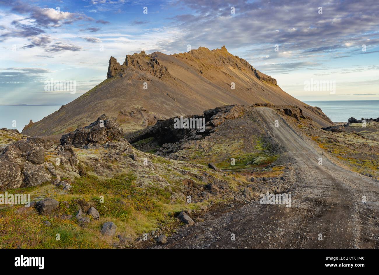 Rugged geography hi-res stock photography and images - Alamy