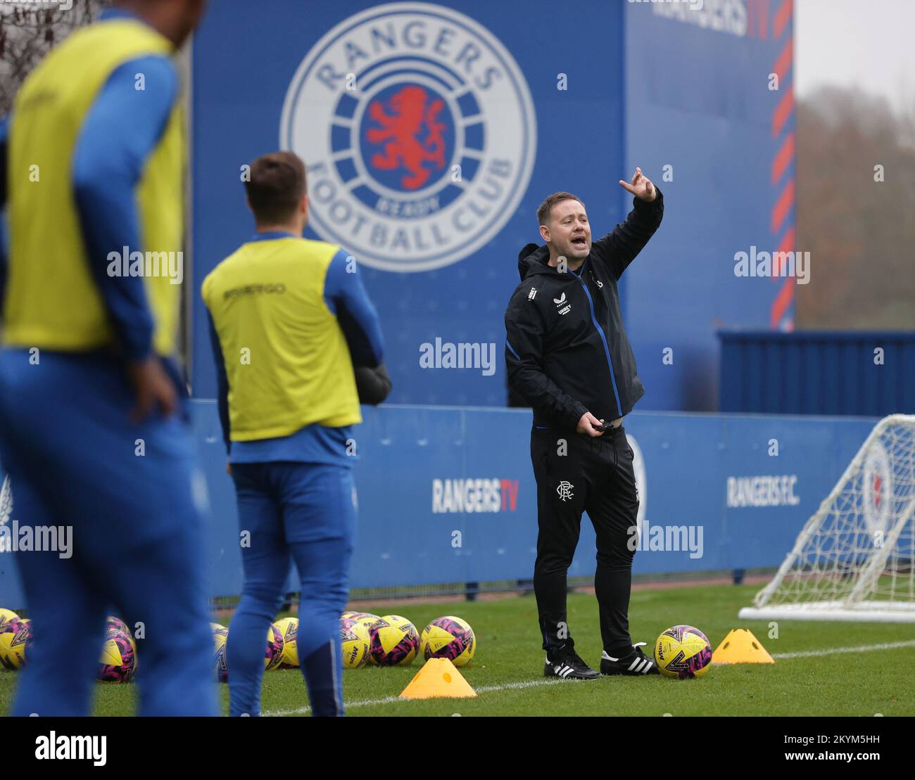 Rangers manager Michael Beale with Rabbi Matondo during a training