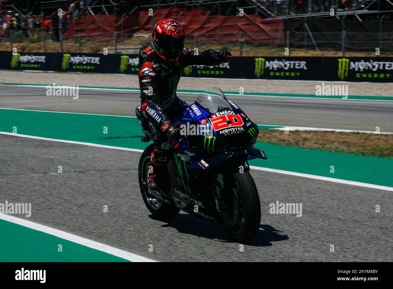 Fabio Quartararo celebrates victory in the 2022 MotoGP Catalan GP Stock ...