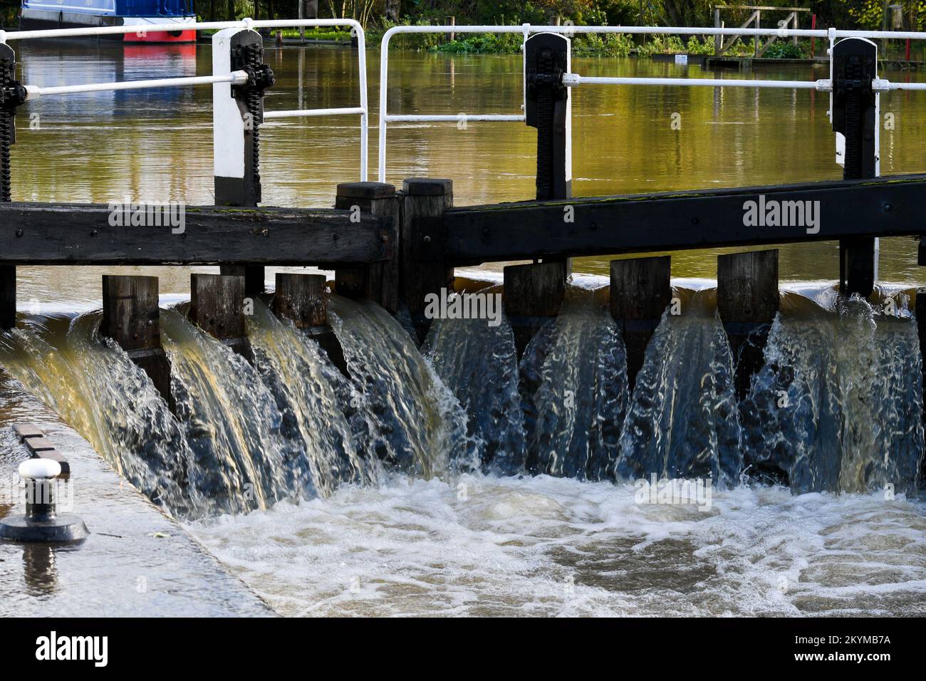 Flooding gates hi-res stock photography and images - Alamy