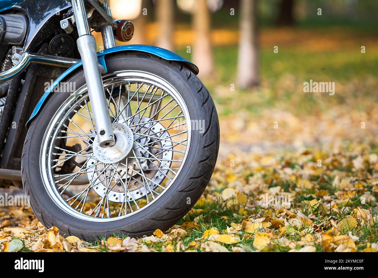 Yellow wire wheel hi-res stock photography and images - Alamy