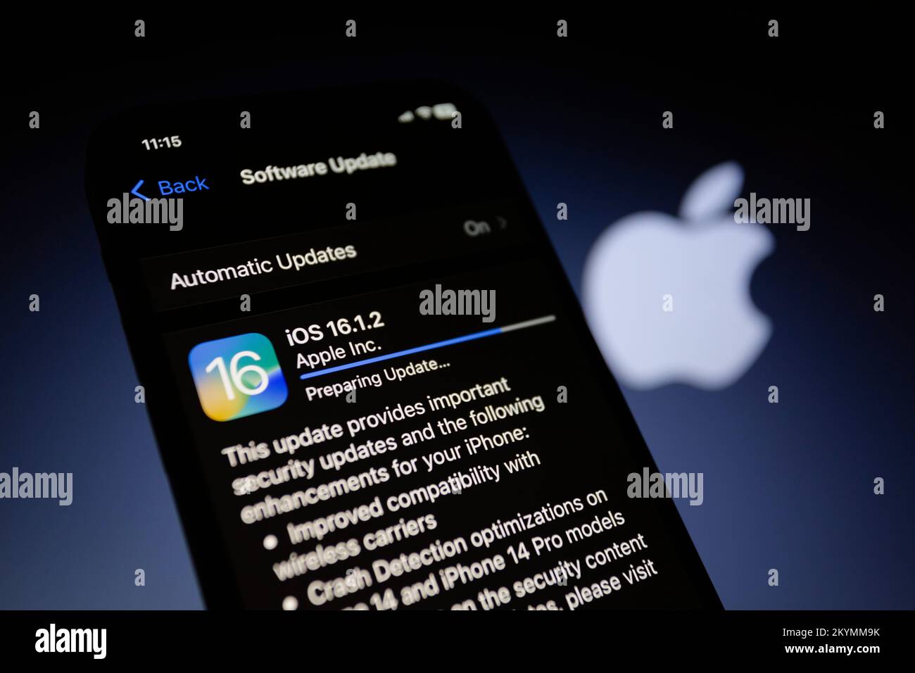 December 1, 2022, Asuncion, Paraguay: Apple releases iOS 16.1.2. The update includes security updates, improved compatibility with wireless carriers and crash detection optimizations on iPhone 14 models. (Credit Image: © Andre M. Chang/ZUMA Press Wire) Stock Photo