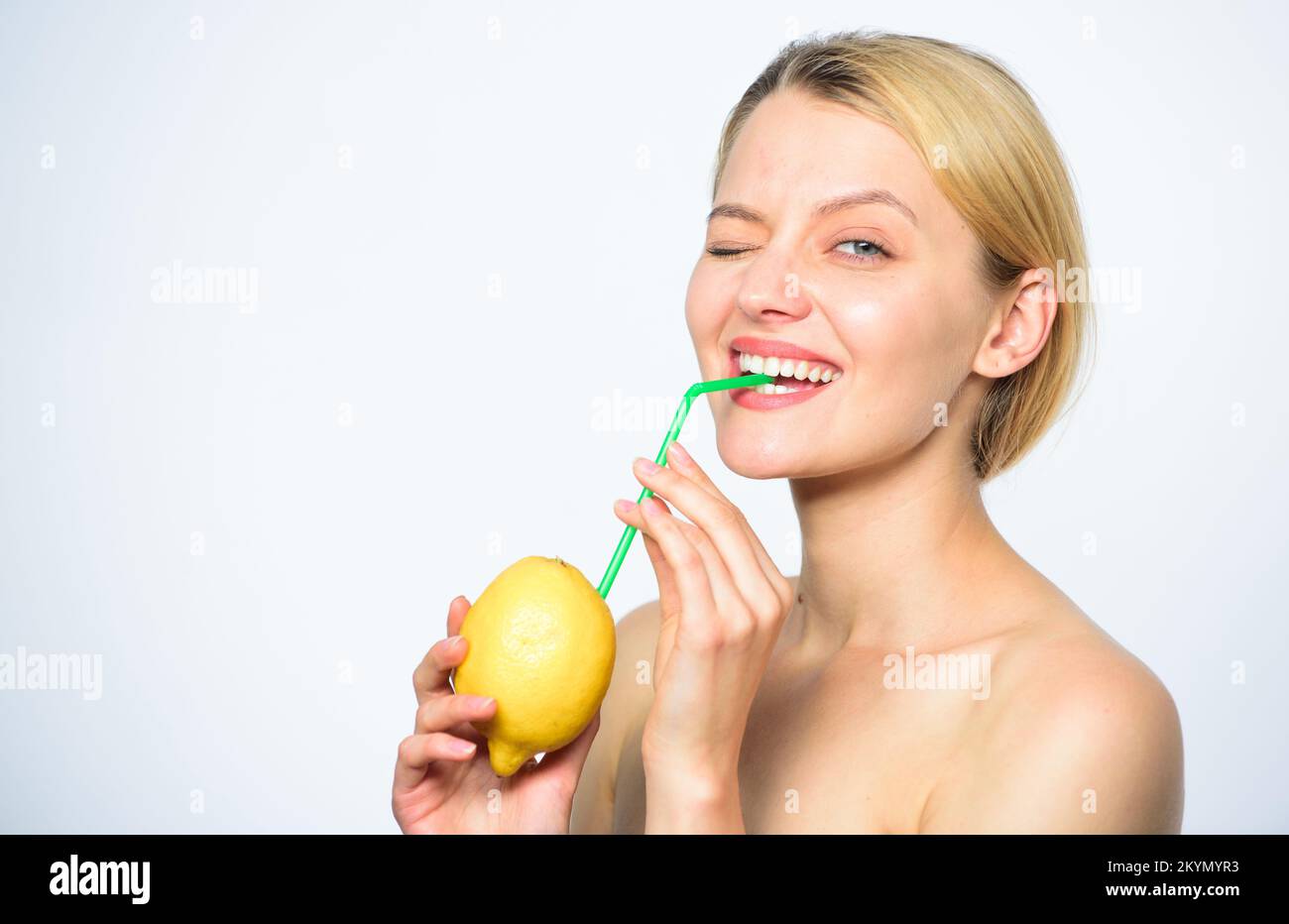 Benefits of drinking lemon water in morning empty stomach. Healthy