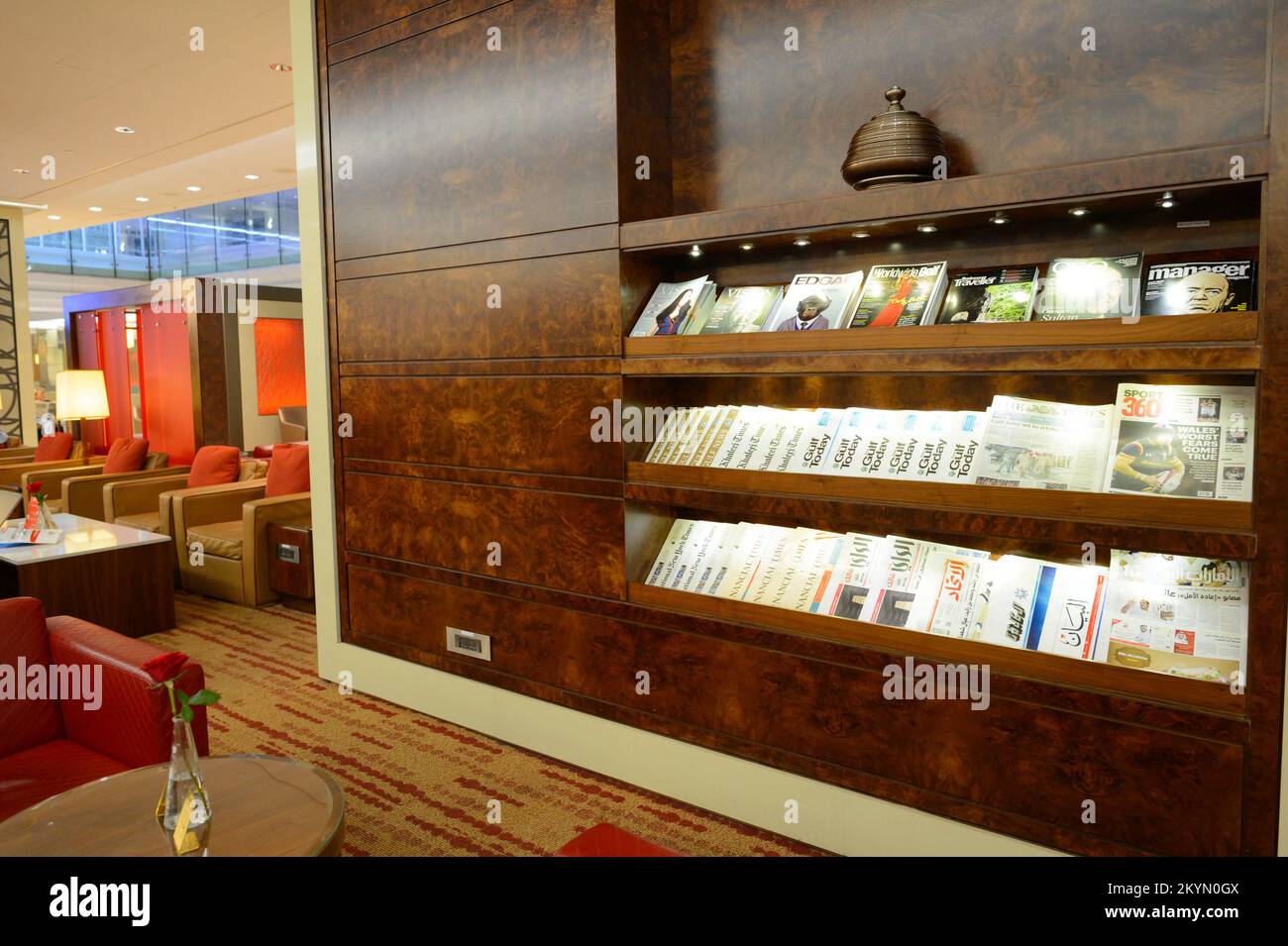 Luxury airline lounge hi-res stock photography and images - Alamy