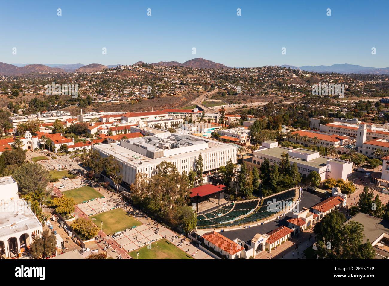Urban Campus Plaza Hi res Stock Photography And Images Alamy Urban Campus Plaza Hi res Stock Photography And Images Alamy