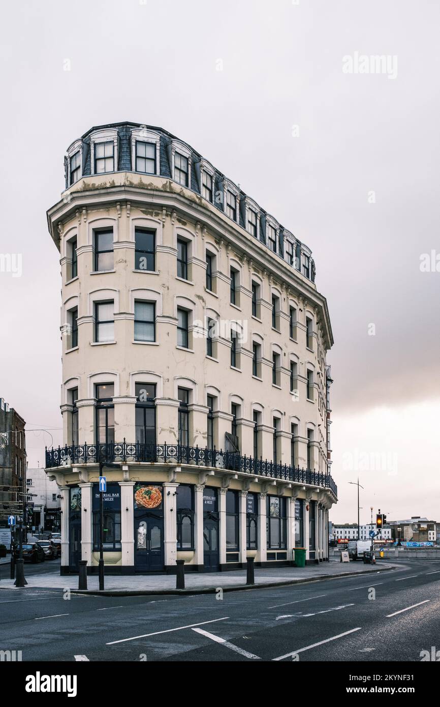The Imperial Building or Hotel, 2-14 High Street, Margate, Kent, UK. Built in 1880 - Flatiron Style Building. Stock Photo