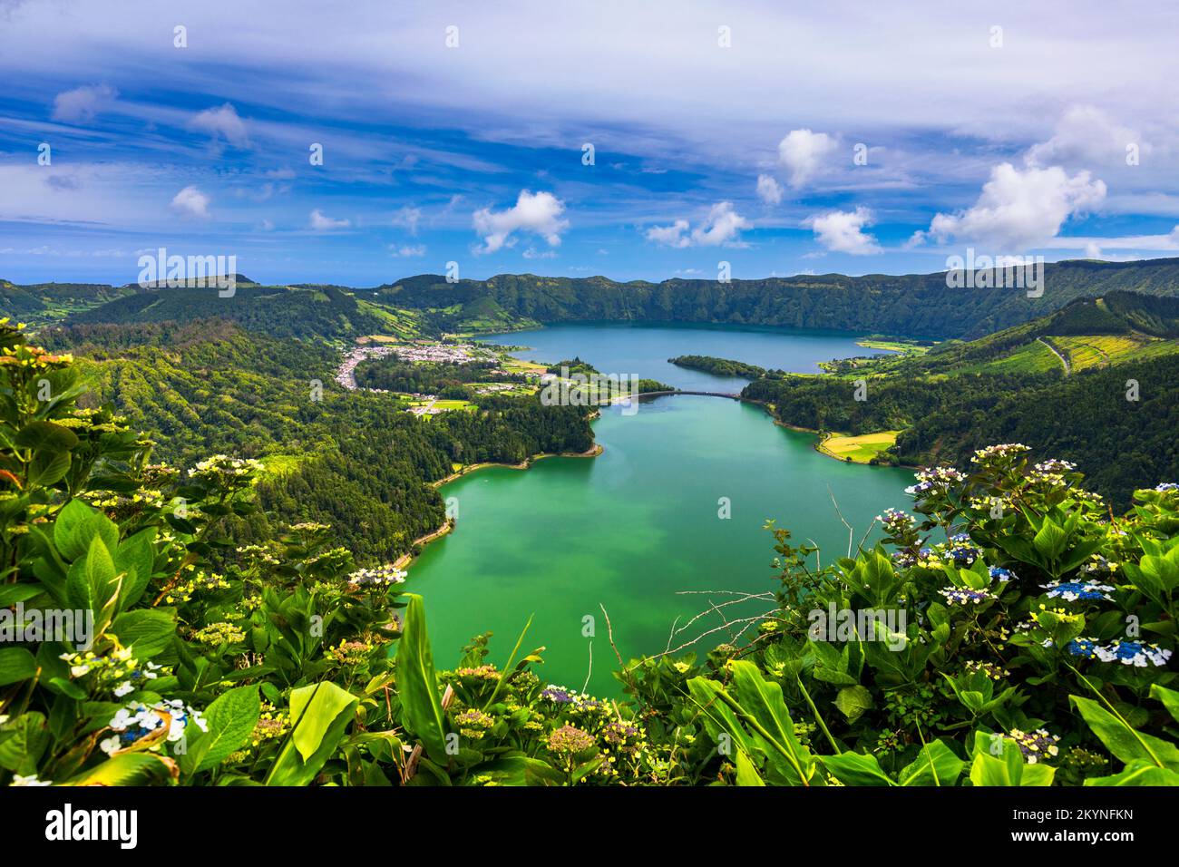 The Astonishing Lagoon Of The Seven Cities (Lagoa Das 7 Cidades), In Sao Miguel Azores, Portugal. Lagoon of the Seven Cities, Sao Miguel island, Azore Stock Photo