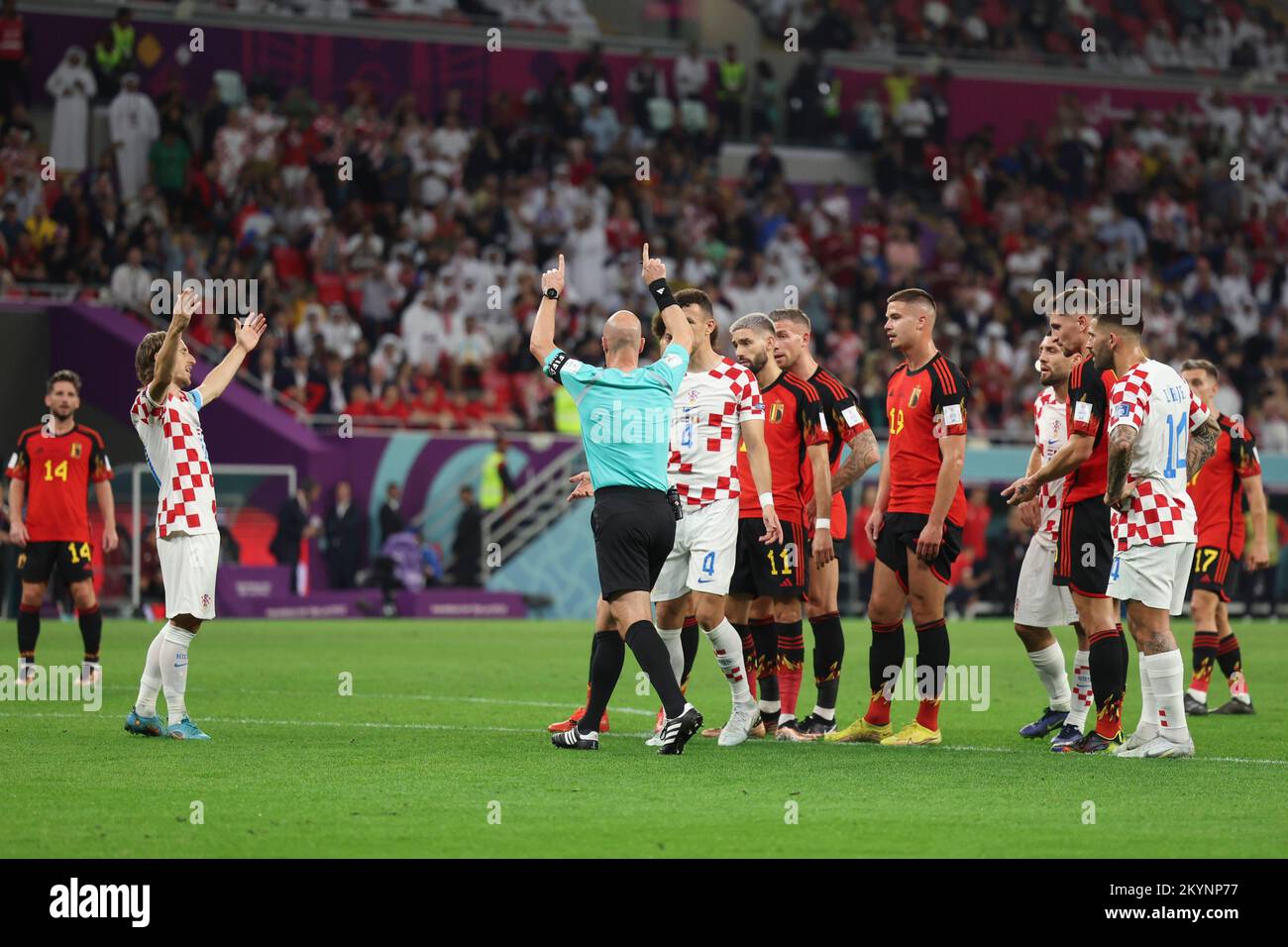 Al Rayyan, Qatar. 1st Dec, 2022. Referee Anthony Taylor (C) gestures during the Group F match between Croatia and Belgium at the 2022 FIFA World Cup at Ahmad Bin Ali Stadium in Al Rayyan, Qatar, Dec. 1, 2022. Credit: Pan Yulong/Xinhua/Alamy Live News Stock Photo