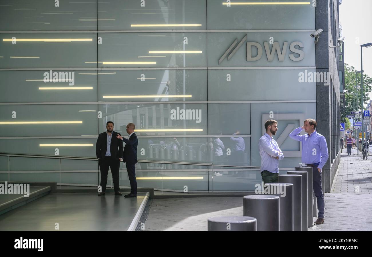 DWS Investment Group, Mainzer Landstraße, Frankfurt am Main, Hessen, Deutschland Stock Photo - Alamy