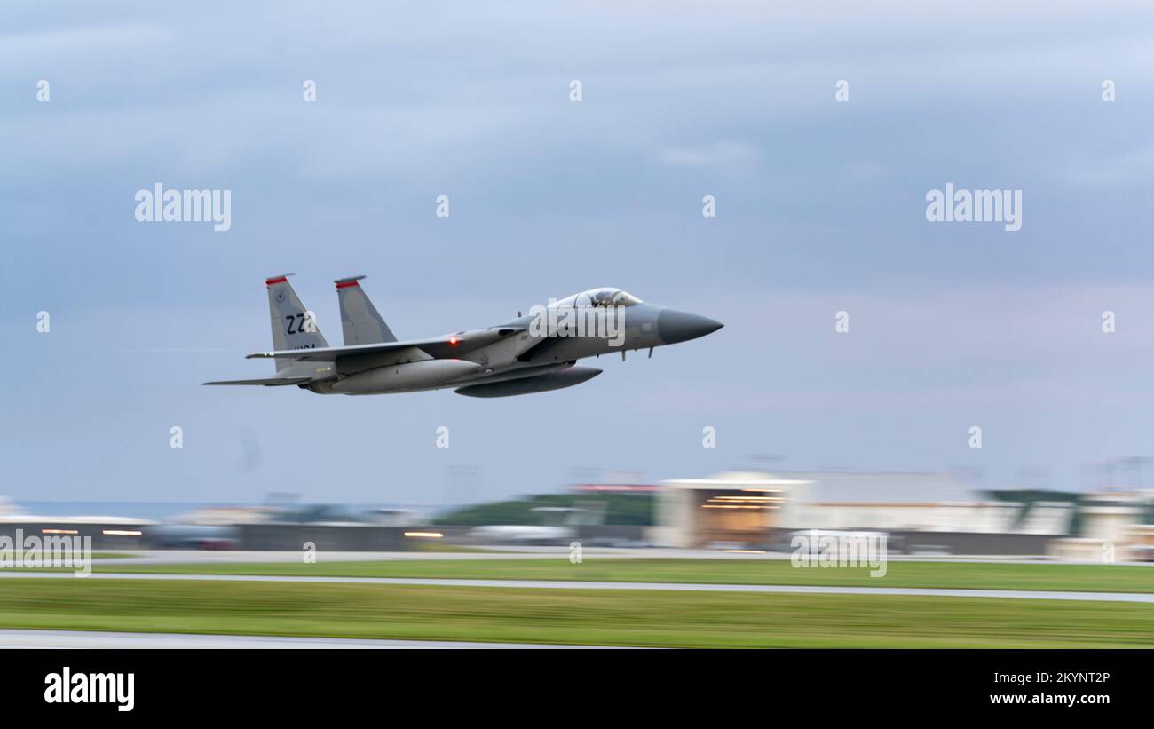 Kadena, Japan. 01st Dec, 2022. A U.S. Air Force F-15C Eagle fighter jet, assigned to the 44th Fighter Squadron, takes off for the final time from Kadena Air Base, December 1, 2022 in Okinawa, Japan. The U.S. Air Force is retiring all F-15C/D Eagle aircraft replacing them with next generation advance fighter aircraft. Credit: SrA Moses Taylor/U.S. Air Force/Alamy Live News Stock Photo