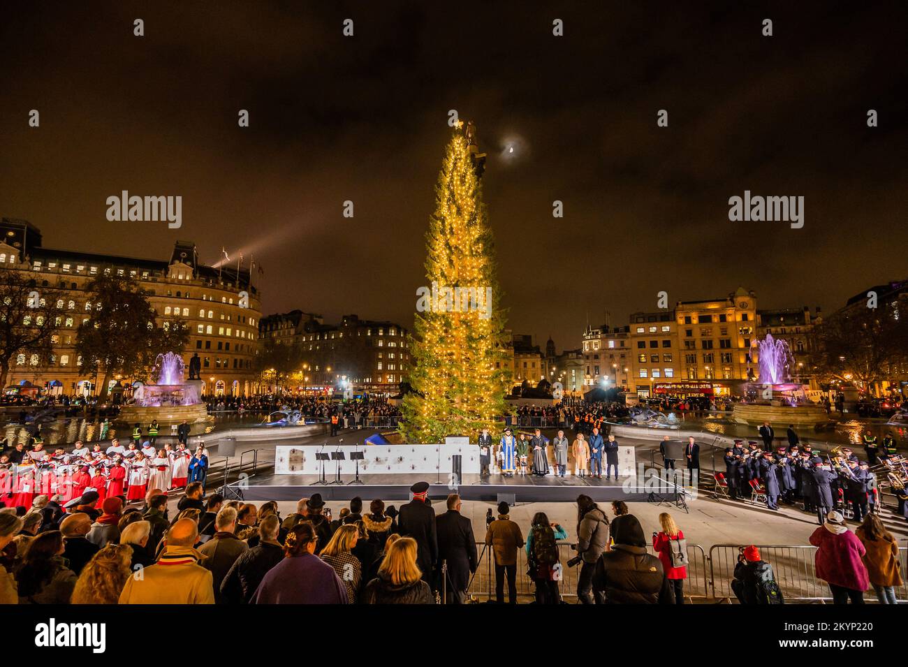 London, UK. 1st Dec, 2022. The Trafalgar Square Christmas tree is