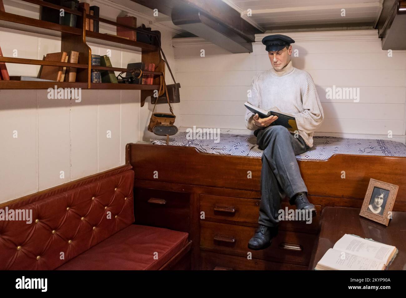 Officer's cabin on RSS Discovery, the ship in which Capt Robert Scott travelled to the Antarctic. Now in dry dock in Dundee as a tourist attraction. Stock Photo
