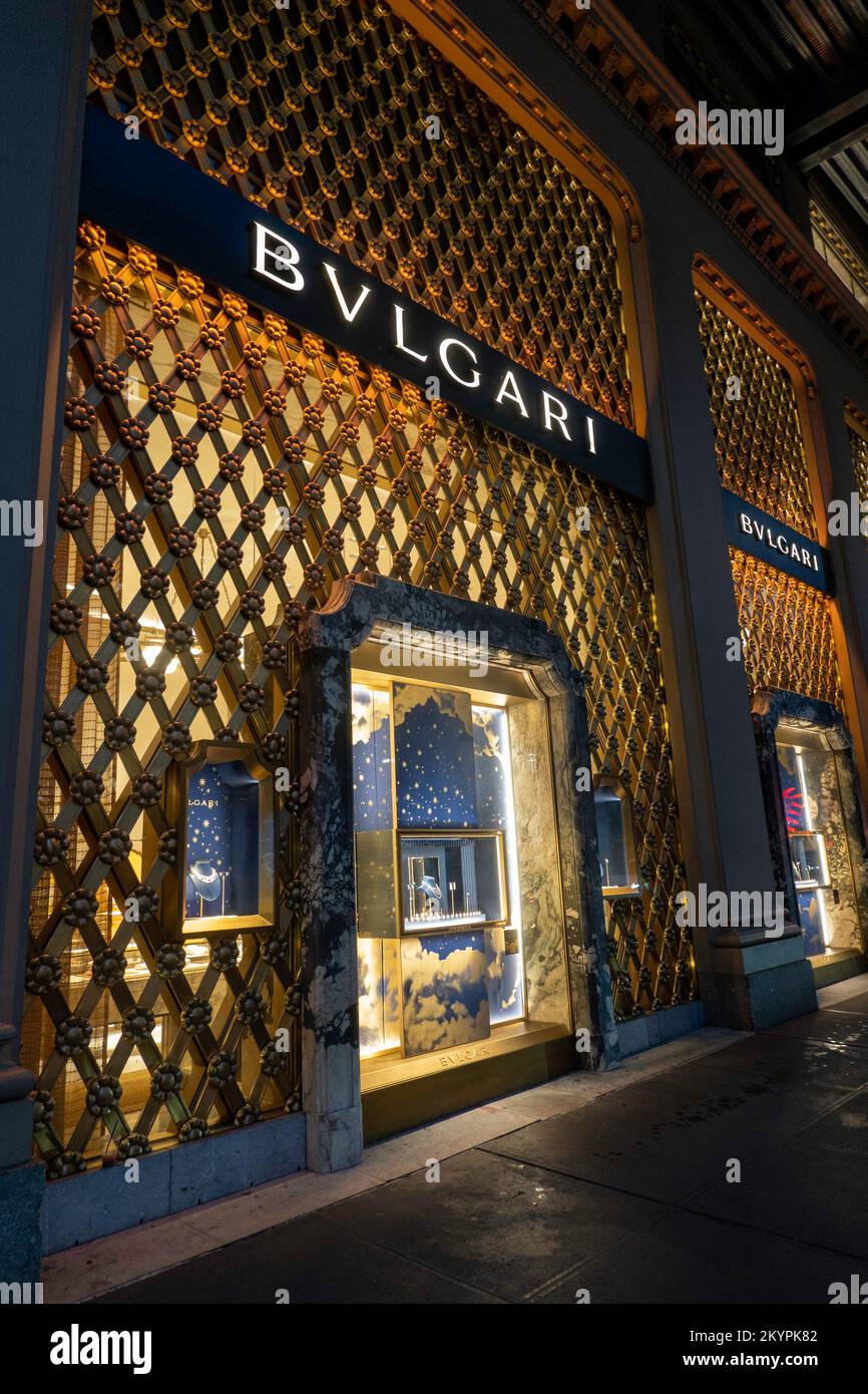 Bulgari Jewelry Store on Fifth Avenue is decorated for the Holiday Season, New  York City, USA 2022 Stock Photo - Alamy