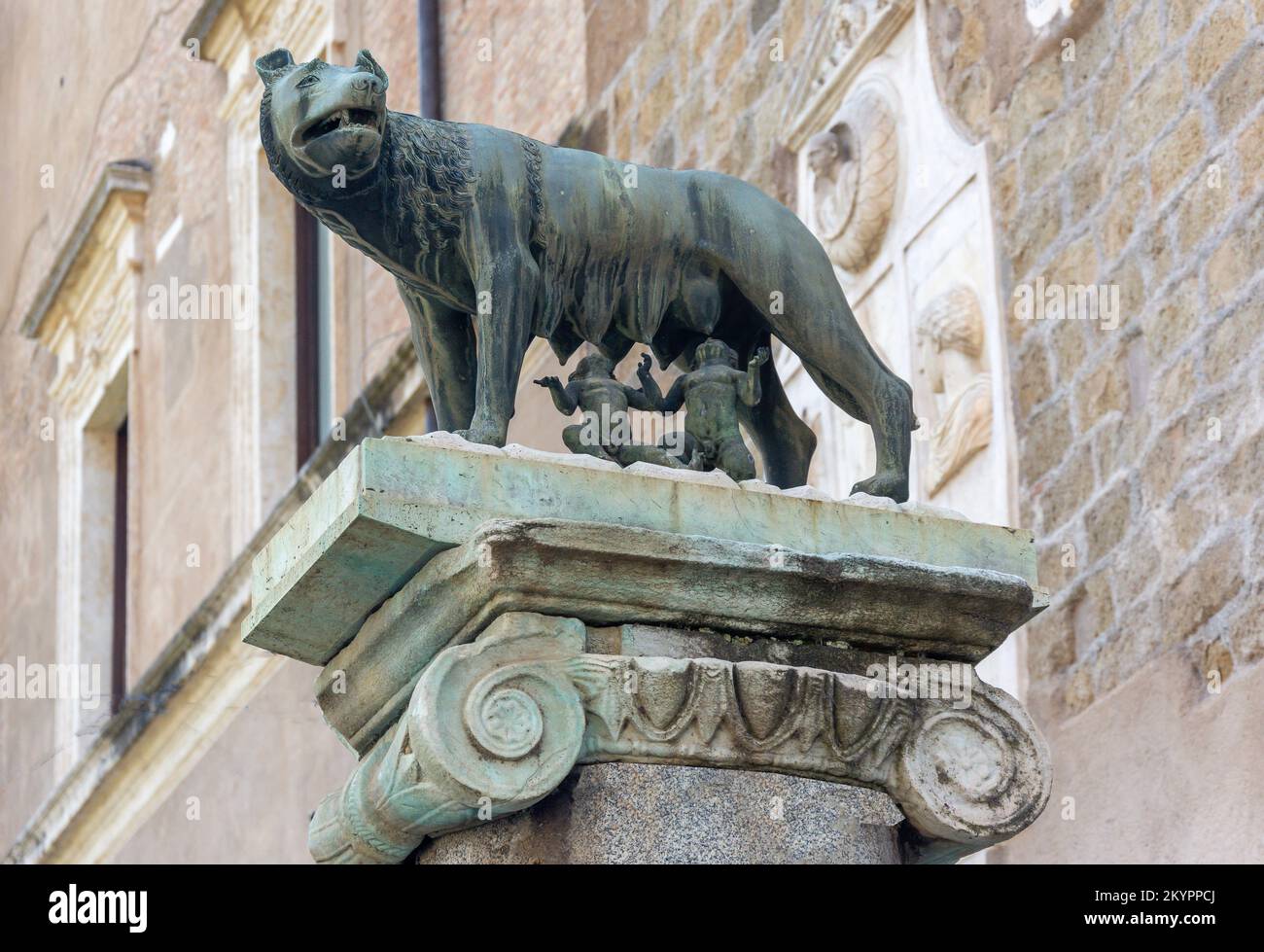 Capitoline Wolf sculpture with infants Romulus and Remus, Piazza del Campidoglio, Central Rome, Rome (Roma), Lazio Region, Italy Stock Photo