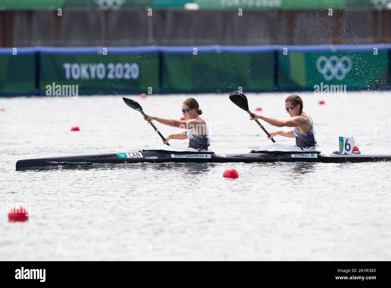 August 02, 2021: Alanna Bray-Lougheed and Madeline Schmidt of Team Canada race during the WomenÕs Kayak Double 500m Canoe Sprint Heats, Tokyo 2020 Olympic Games at Sea Forest Waterway in Tokyo, Japan. Daniel Lea/CSM} Stock Photo