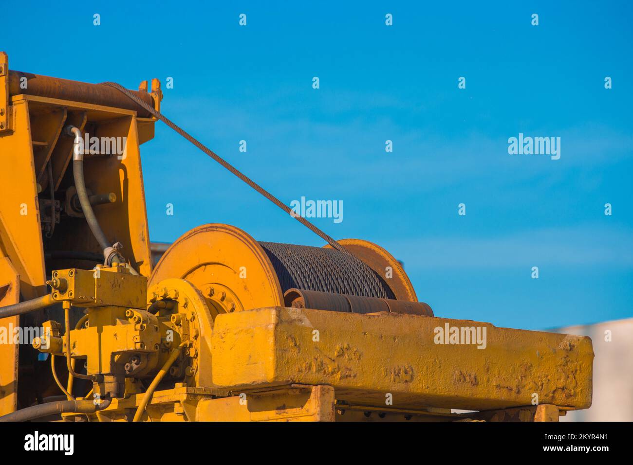 Lifting crane steel heavy winch pull rope lift industrial cable load