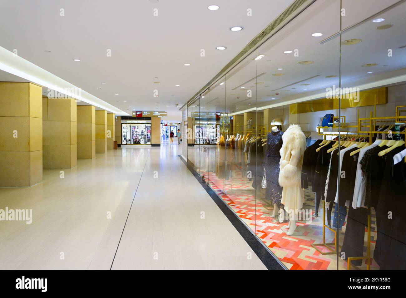 HONG KONG - OCTOBER 25, 2015: interior of the Landmark shopping mall ...
