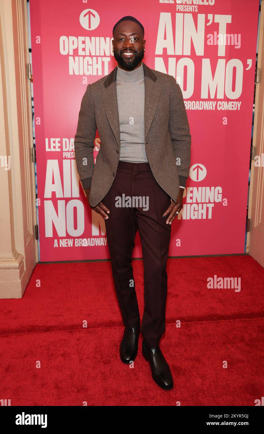 New York, NY, USA. 1st Dec, 2022. Dwayne Wade at arrivals for AIN'T NO MO' Opening Night on Broadway, Belasco Theatre, New York, NY December 1, 2022. Credit: CJ Rivera/Everett Collection/Alamy Live News Stock Photo