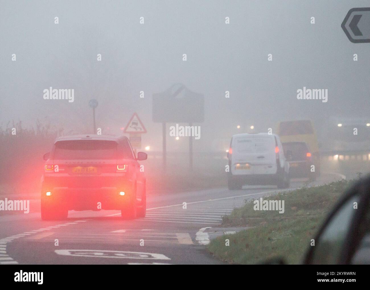 Kidderminster, UK. 2nd December, 2022. UK weather Dense fog and mist