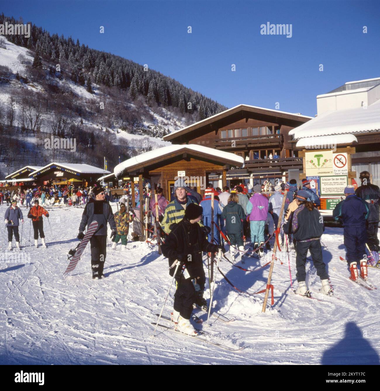 AUT, Austria, Gasteiner Tal: Winter in the Gasteiner Tal, here on 26.12.1994, offers a wealth of beautiful impressions and sporting activities, such a Stock Photo