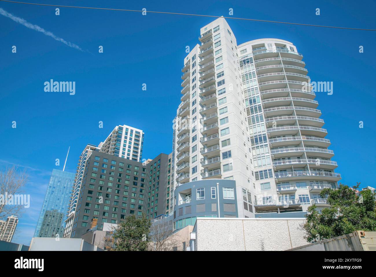 High rise flats trees street hi-res stock photography and images - Alamy