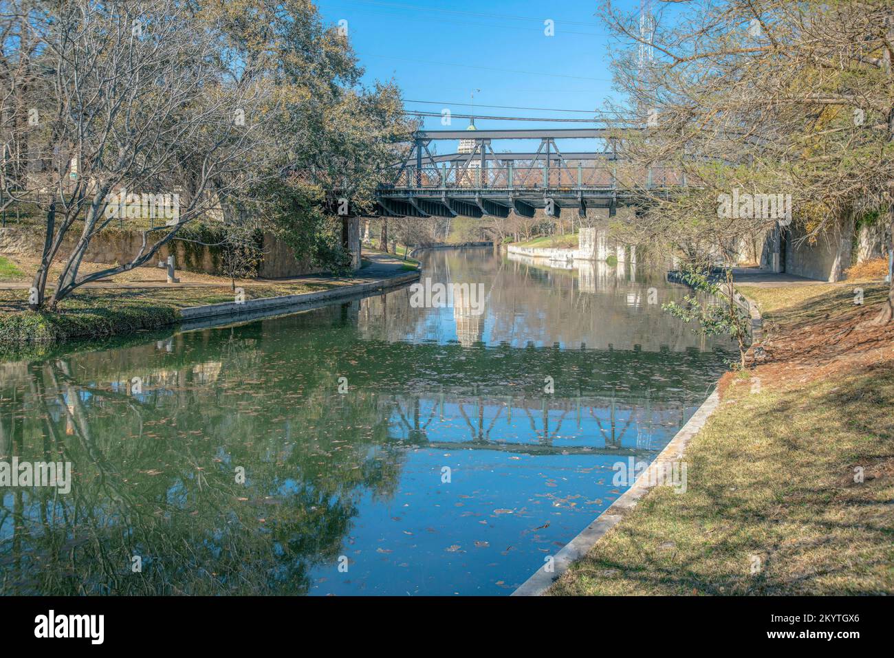 San antonio river walk bridge hi-res stock photography and images - Alamy
