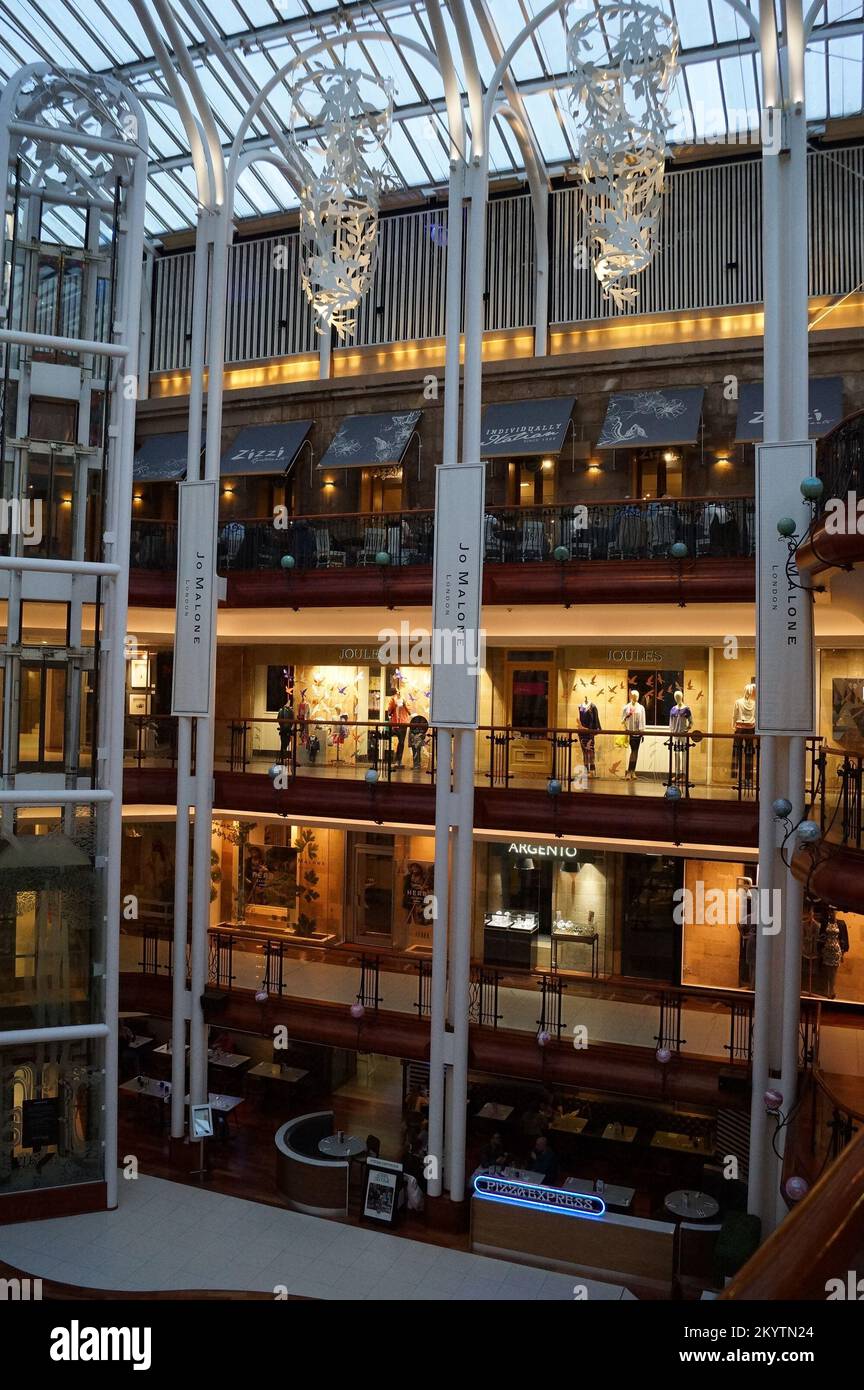 Glasgow, Scotland (UK): Princes Square shopping centre, a view of the interior of the mall Stock Photo