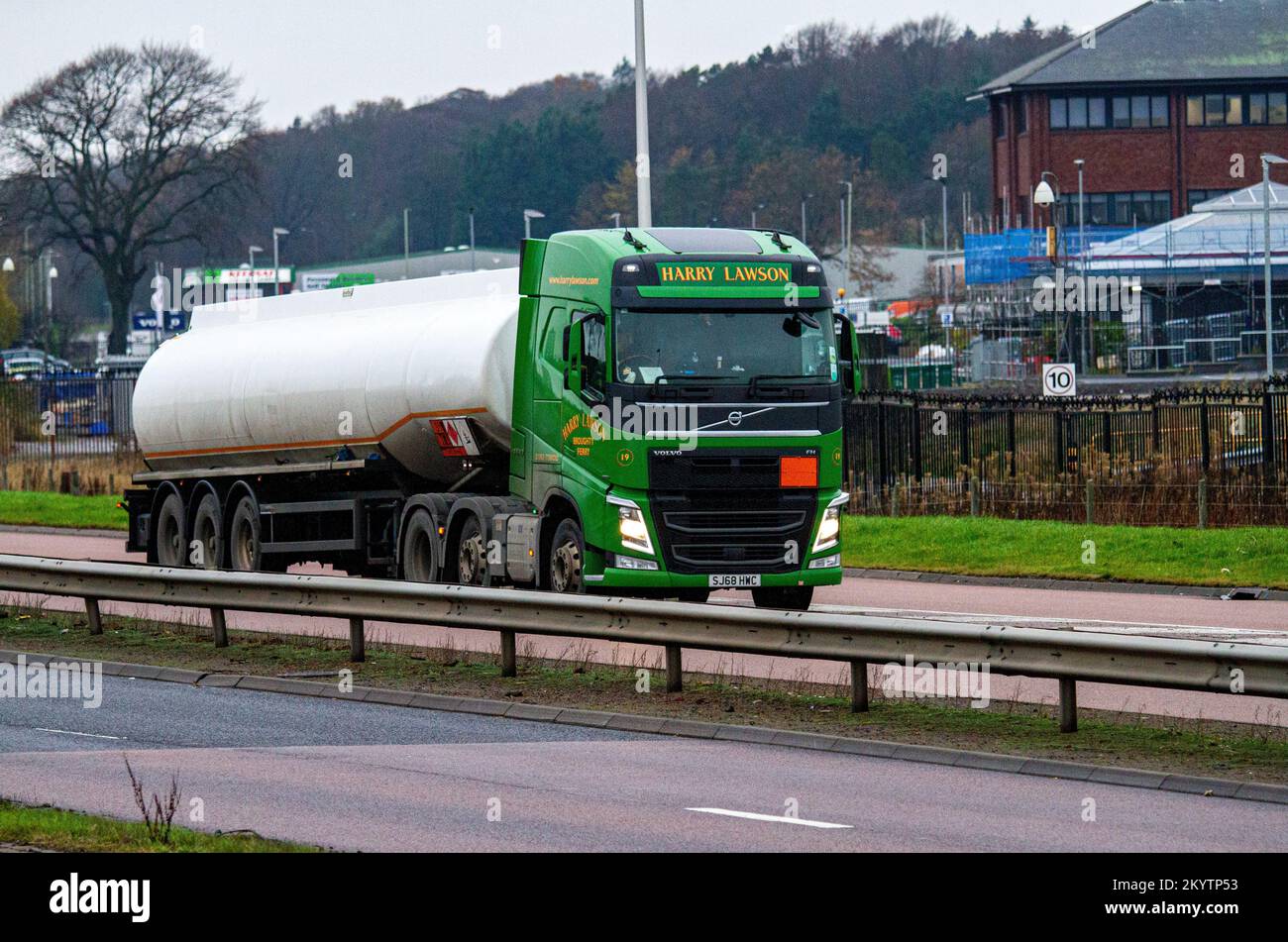 Dundee, Tayside, Scotland, UK. 2nd Dec, 2022. Scotland's most recent news Fuel and gas prices