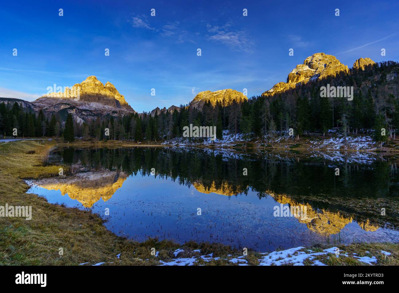 Lake Antorno surrounded by the Dolomites (Dolomites, Italy Stock Photo ...