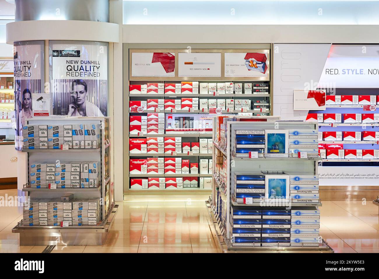 cigarette prices in dubai duty free Duty free cigarette shop in hi-res stock photography and images