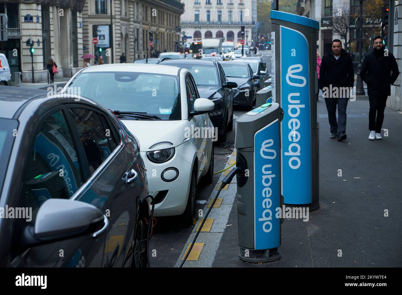Paris, Ile de France, FRANCE. 2nd Dec, 2022. Electric charge points for
