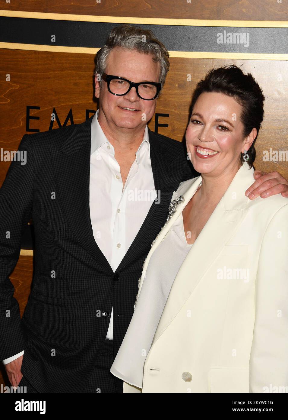 BEVERLY HILLS, CALIFORNIA - DECEMBER 01: (L-R) Colin Firth and Olivia Colman attend Los Angeles premiere of Fox Searchlight Pictures 'Empire of Light' Stock Photo
