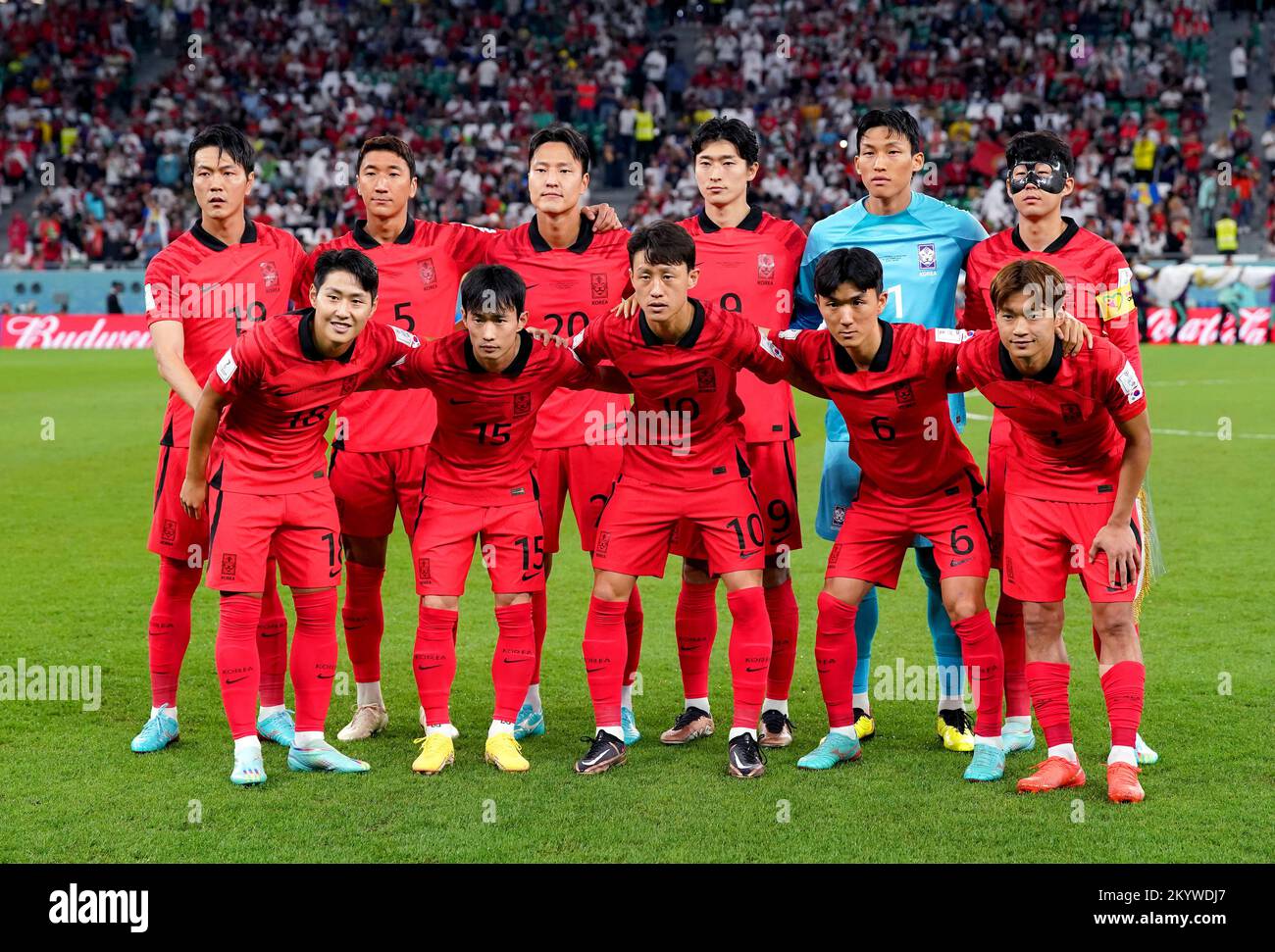 South Korea's Kim Young-gwon (top left), Jung Woo-young, Kwon Kyung-won, Cho Gue-sung, goalkeeper Kim Seung-gyu, Son Heung-min, Lee Kang-in, Kim Moon-hwan, Lee Jae-sung, Hwang In-beom and Kim Jin-su line up on the pitch for a team photo ahead of the FIFA World Cup Group H match at the Education City Stadium in Al-Rayyan, Qatar. Picture date: Friday December 2, 2022. Stock Photo