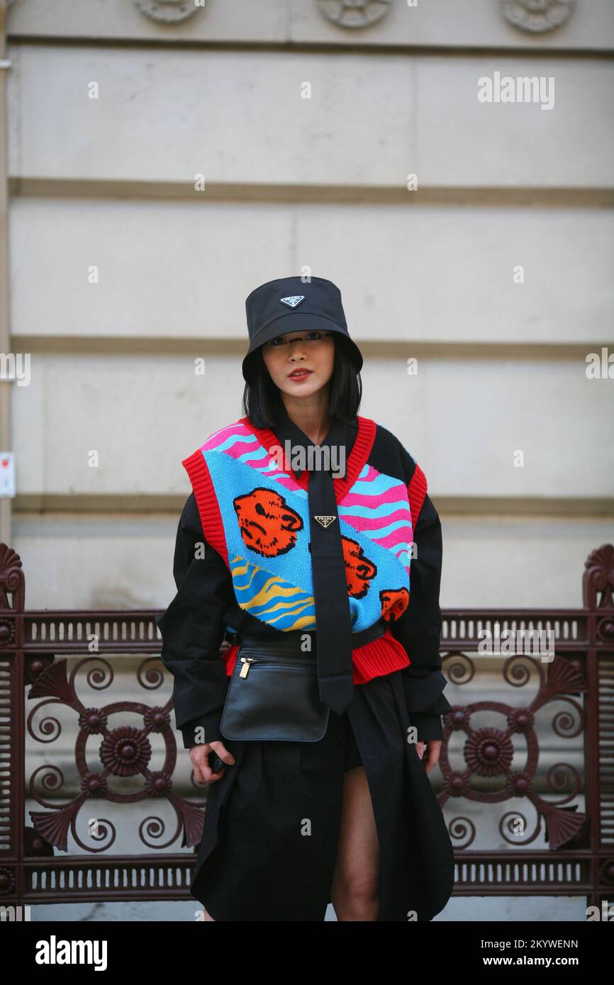 London Fashion Week Street Style Stock Photo Alamy