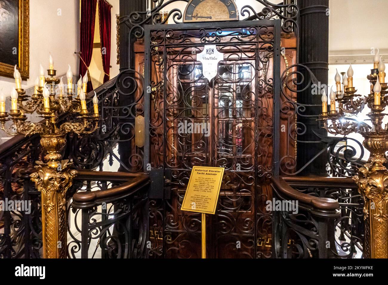 Tarihî Asansör - historic elevator in Pera Palace hotel, installed in 1892. First Turkish elevator made of wood and cast iron. Istanbul Stock Photo