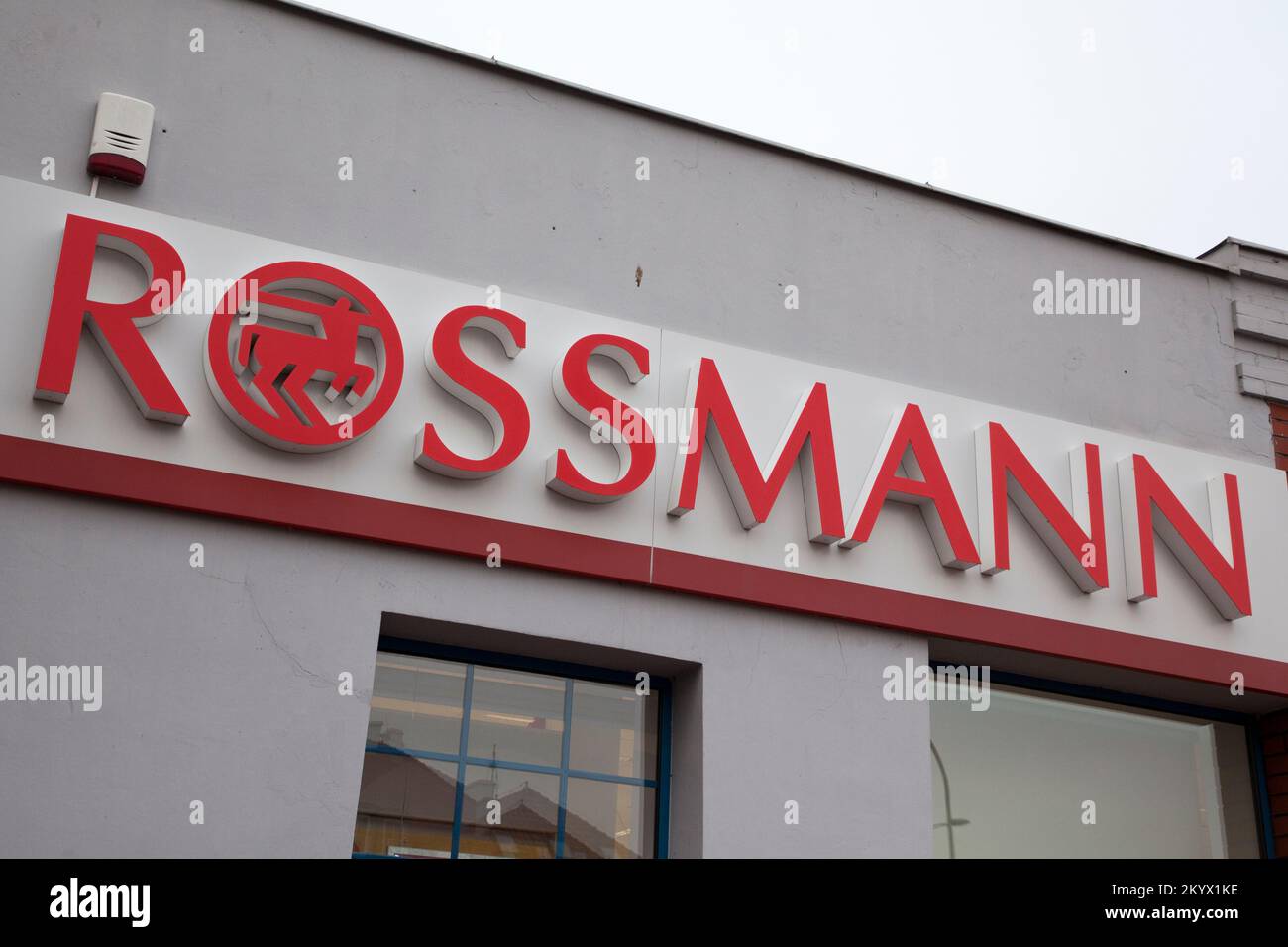 O Logotipo Da Loja Rossmann Imagem de Stock Editorial - Imagem de matriz,  sabido: 176940779