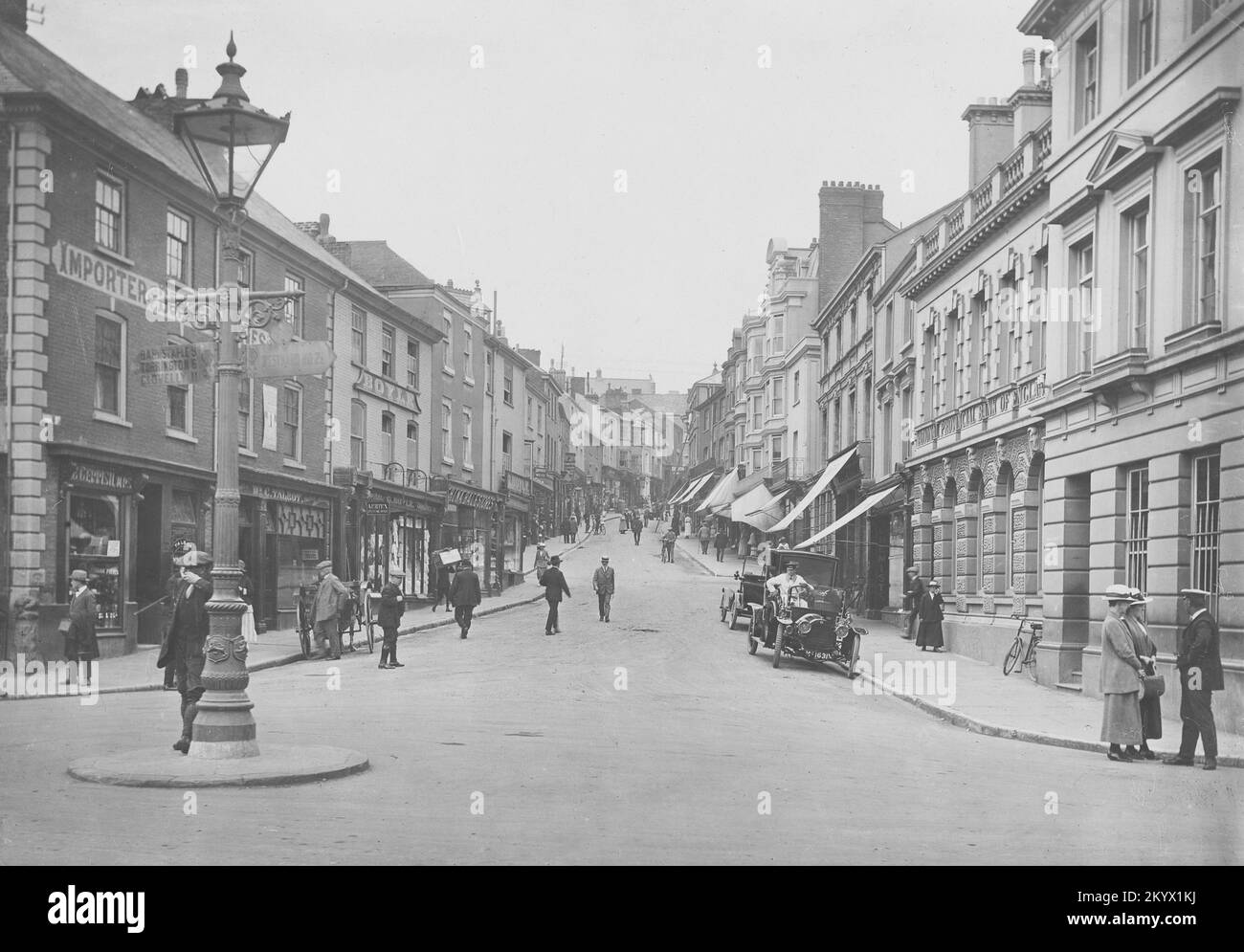 Vintage photograph 1919 High Street, Car M1631, Boyle, Jaeger