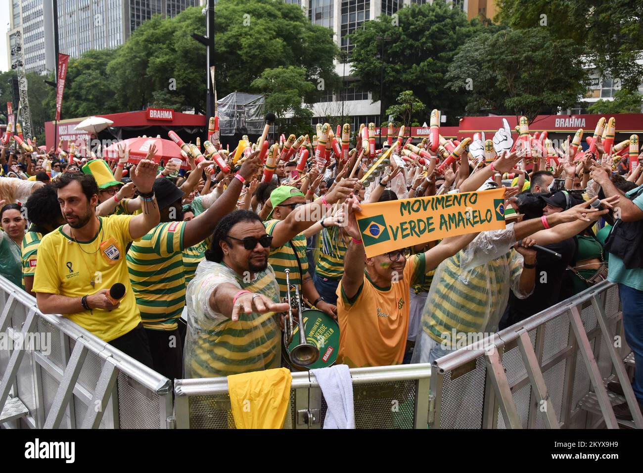 SÃO PAULO, SP - 22.06.2019: TORCIDA ACOMPANHA O JOGO DO BRASIL - Fans from  Brazil and Peru watch the Copa America game this Saturday, (22) at the  Brahma Arena, set up at