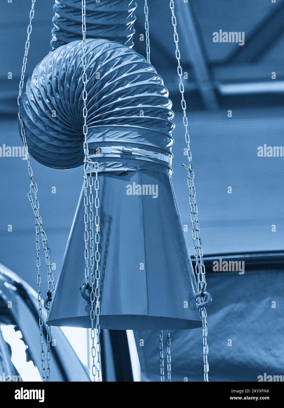 Extractor vent hood hires stock photography and images Alamy