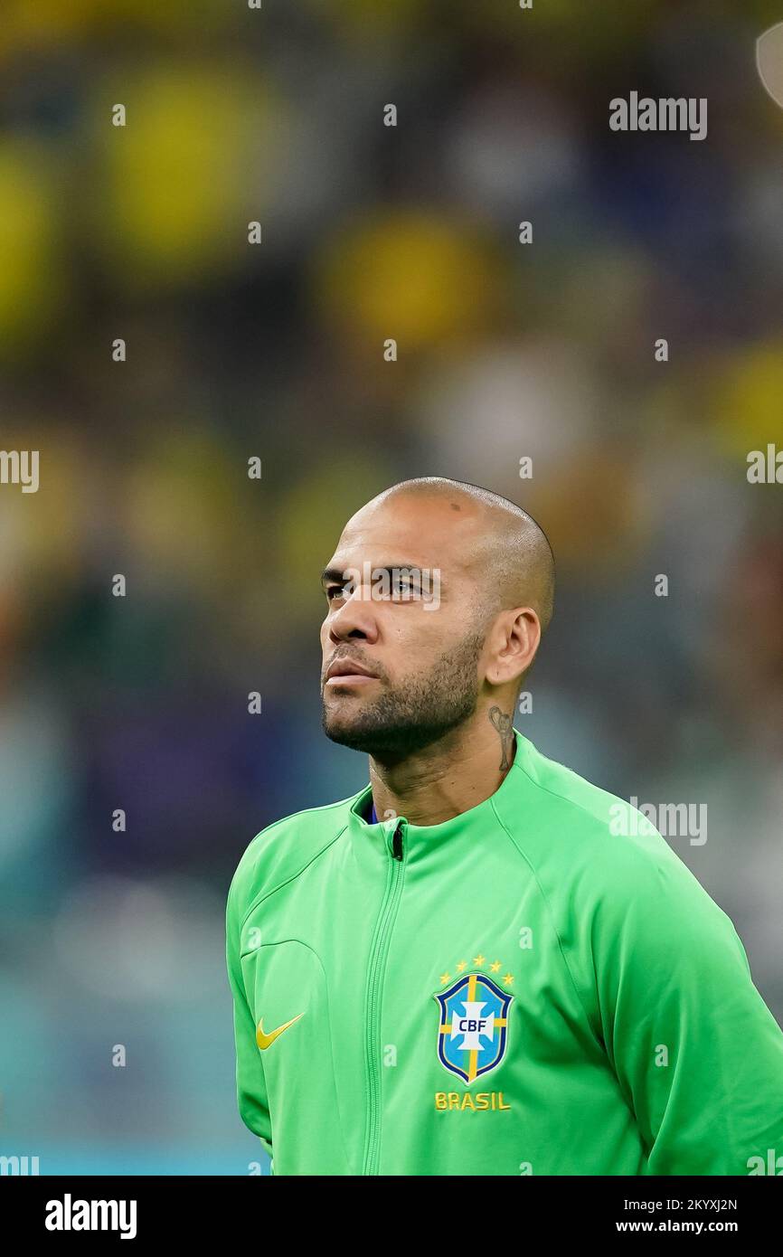Lusail, Qatar. 02nd Dec, 2022. Lusail Stadium LUSAIL, QATAR - DECEMBER 2: Player of Brazil Dani Alves signs the national anthem before the FIFA World Cup Qatar 2022 group G match between Brazil and Cameroon at Lusail Stadium on December 2, 2022 in Lusail, Qatar. (Photo by Florencia Tan Jun/PxImages) (Florencia Tan Jun/SPP) Credit: SPP Sport Press Photo. /Alamy Live News Stock Photo