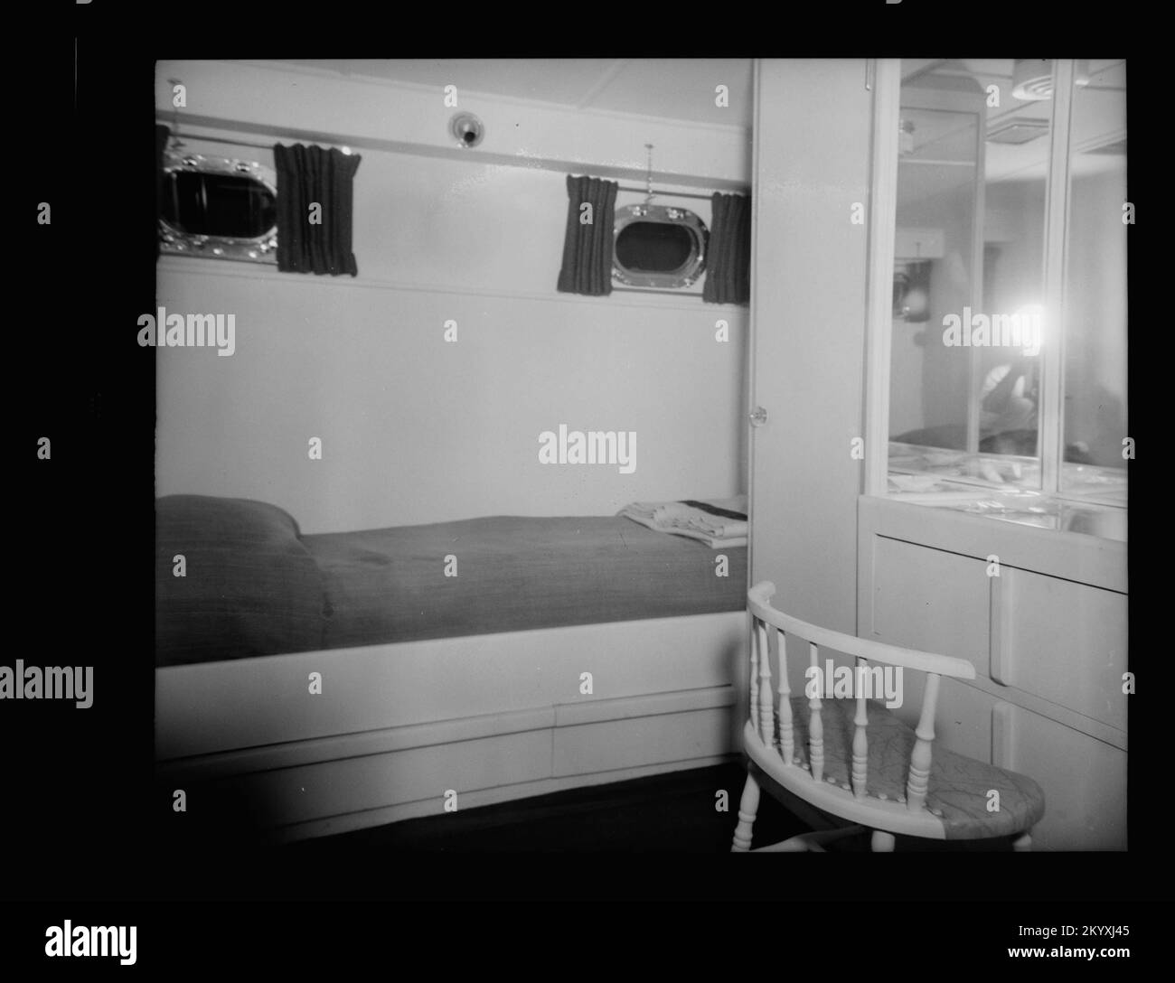 AGC369 Williamsburg , Ships, Naval Vessels, Boats, Naval History, Navy