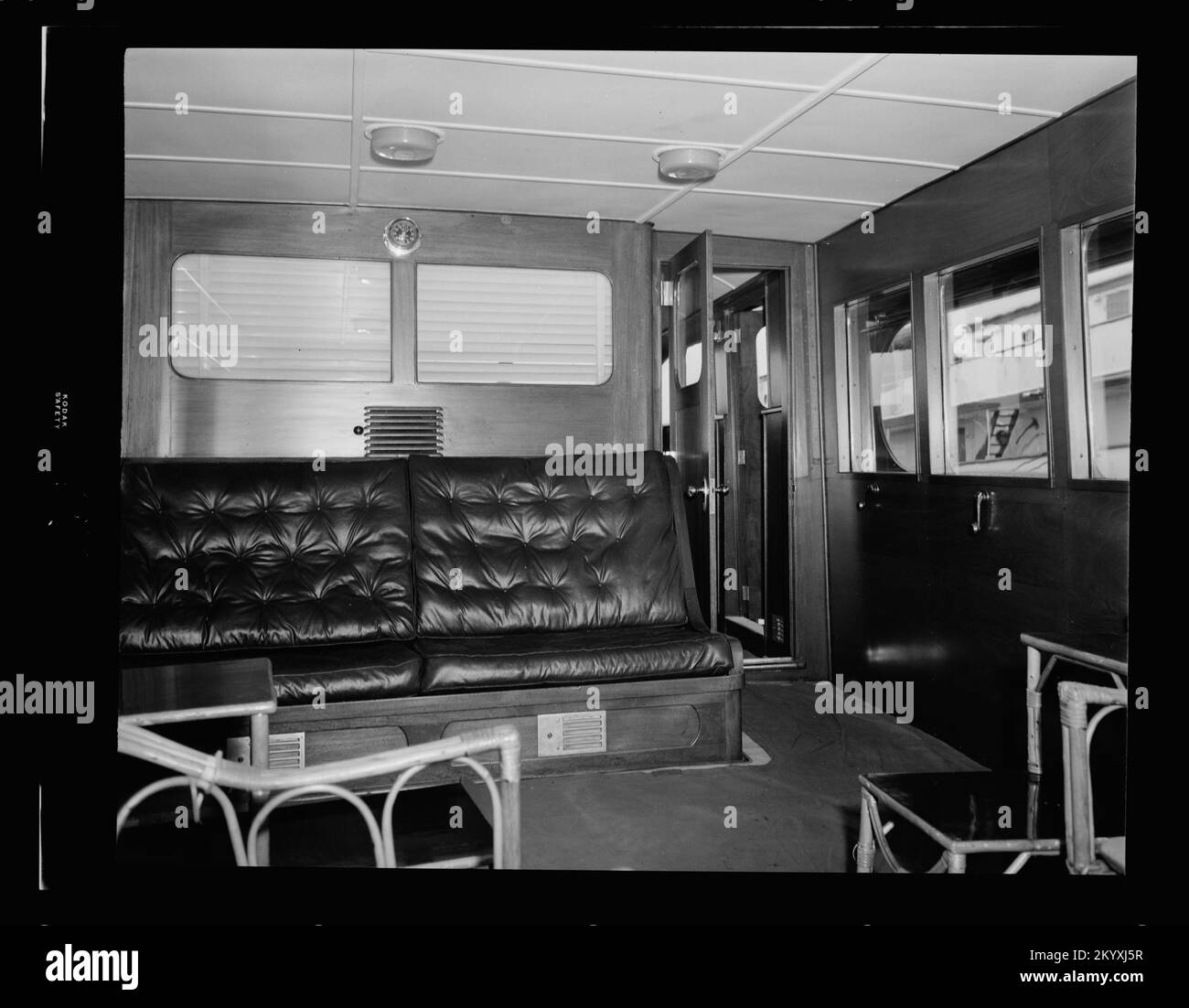 AGC369 Williamsburg , Ships, Naval Vessels, Boats, Naval History, Navy