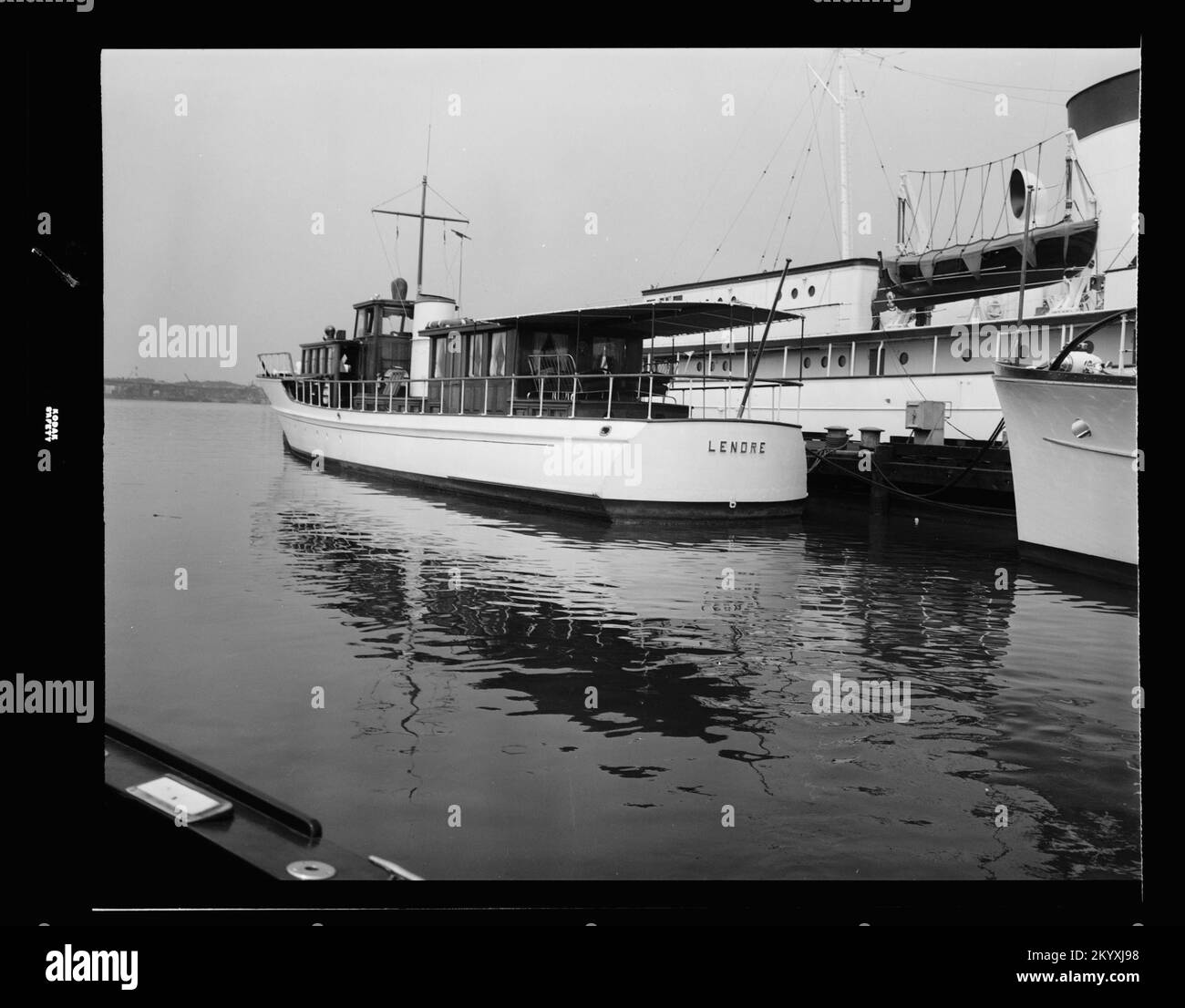 AGC369 Williamsburg , Ships, Naval Vessels, Boats, Naval History, Navy