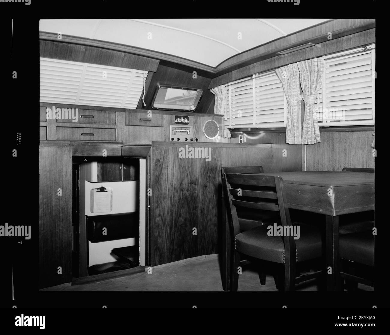 AGC369 Williamsburg , Ships, Naval Vessels, Boats, Naval History, Navy